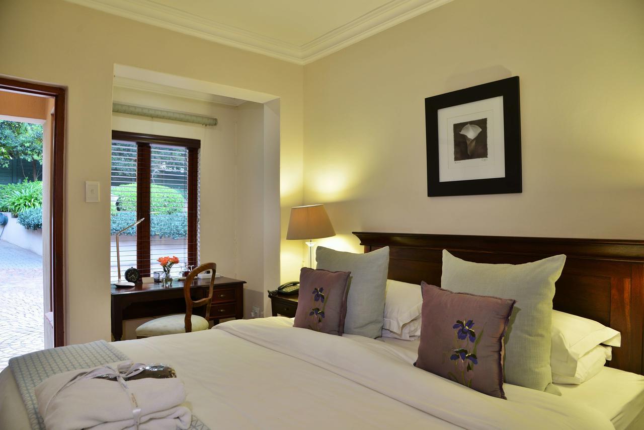 Bellgrove Guest House Sandton Йоханнесбург Экстерьер фото